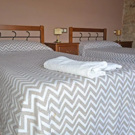 Rural Val Dos Pigarros Hotel Lubián
