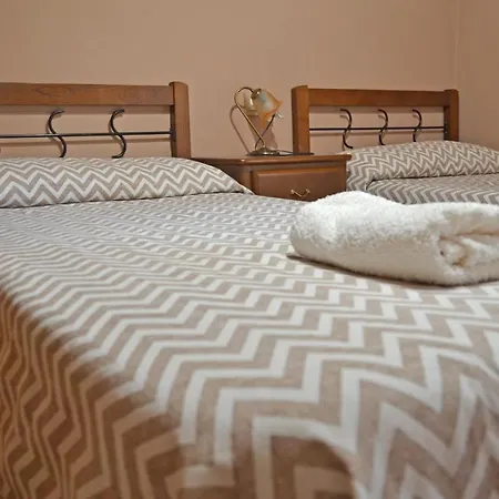 Rural Val Dos Pigarros 2*