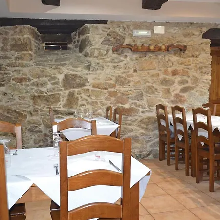 ホテル Rural Val Dos Pigarros Lubián